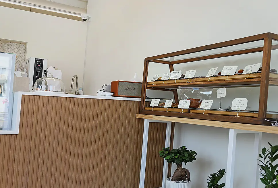 금사면 사진관 인테리어 비용 상업 공간 감각 디자인